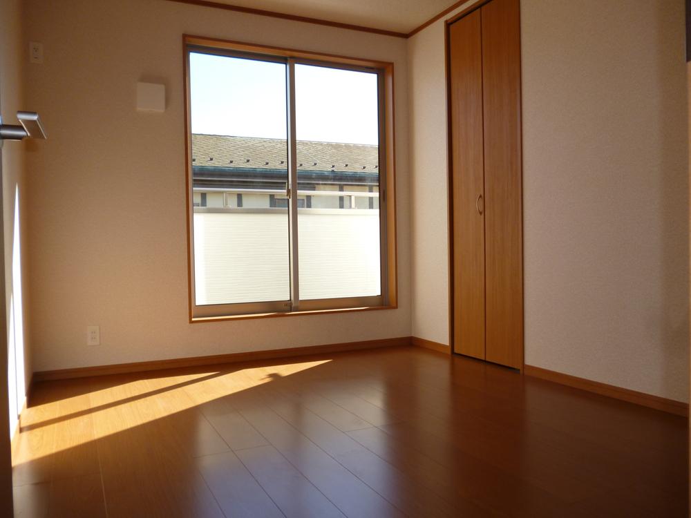 Non-living room. Indoor (10 May 2013) Shooting