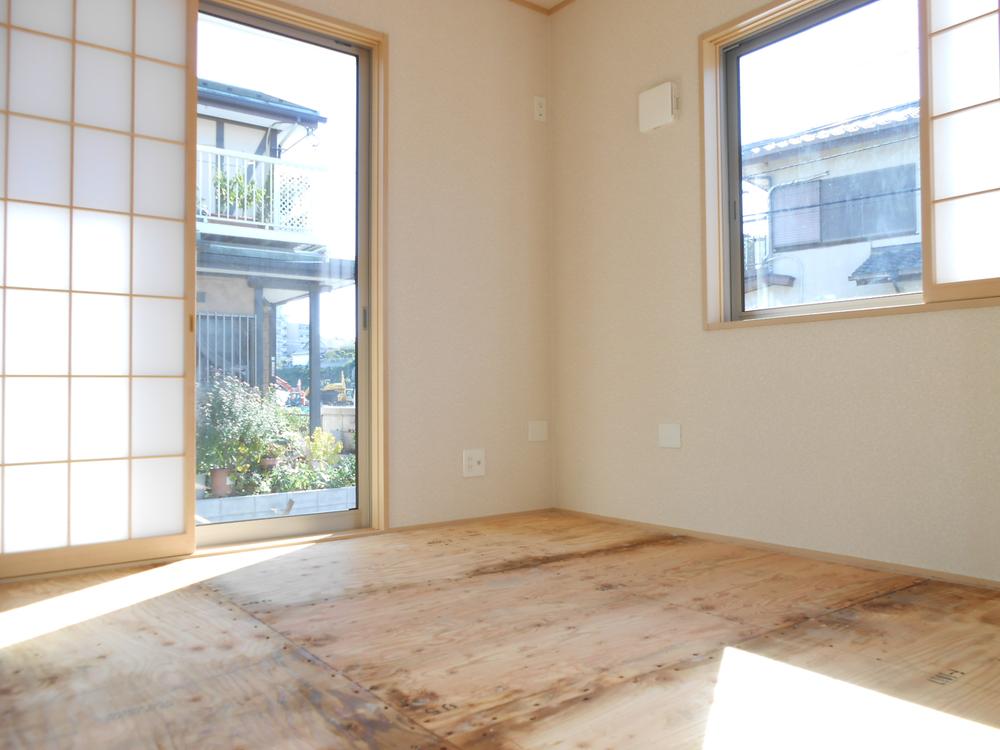 Non-living room. Indoor (10 May 2013) Shooting