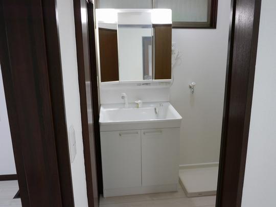 Wash basin, toilet
