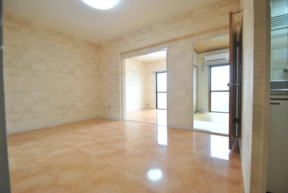 Living. Dining photo (September 2013) Shooting