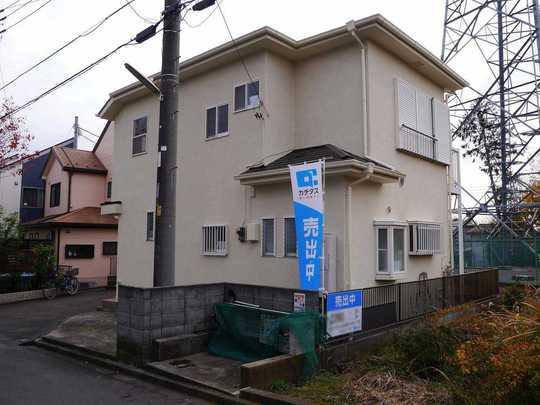 Local appearance photo. Residential interior and exterior full renovation. Super within walking distance in a quiet residential area ・ Commercial facilities are also there living environment, such as drugstore is also good. 