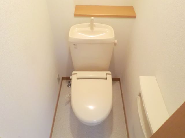 Toilet.  ☆ bus ・ Restroom ☆