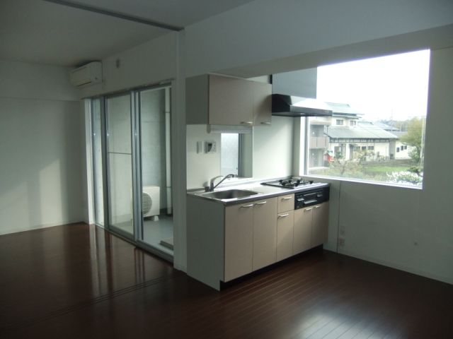 Living and room. It is a photograph of another in Room. Please refer to.