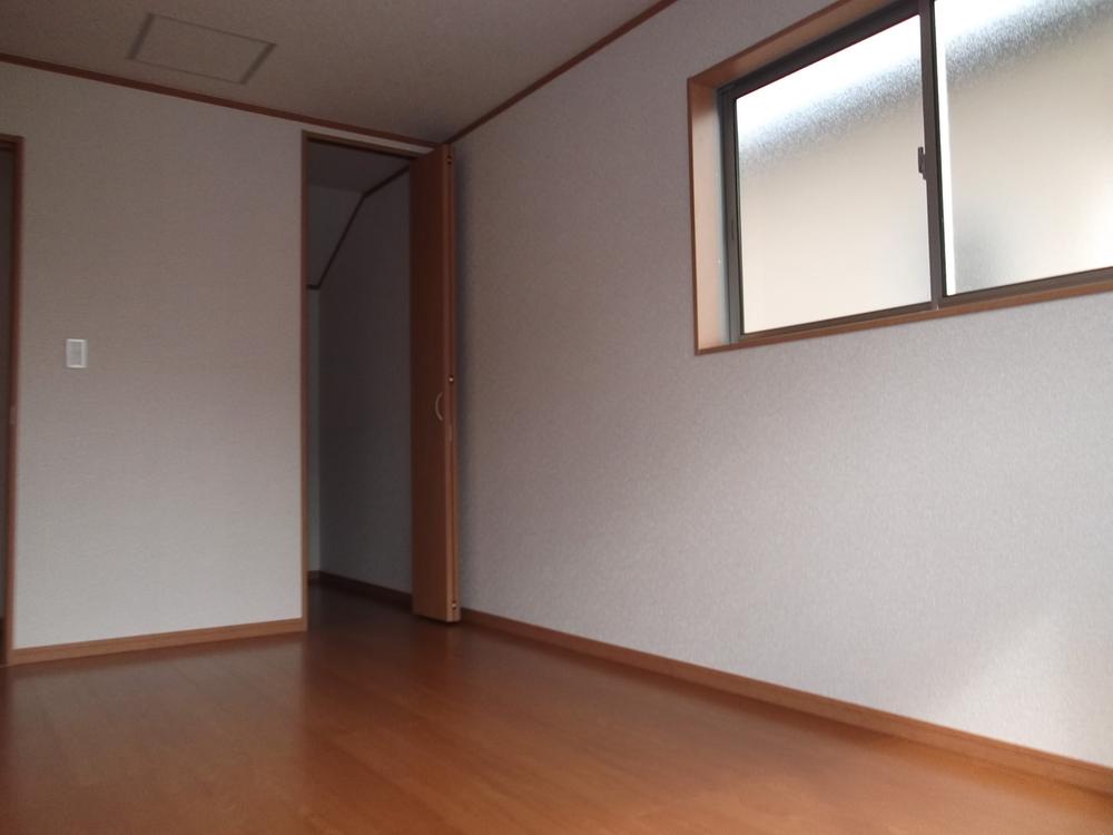Non-living room. The second floor is a 7.5 tatami room.