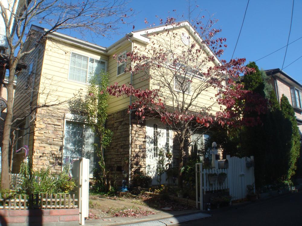 Local appearance photo