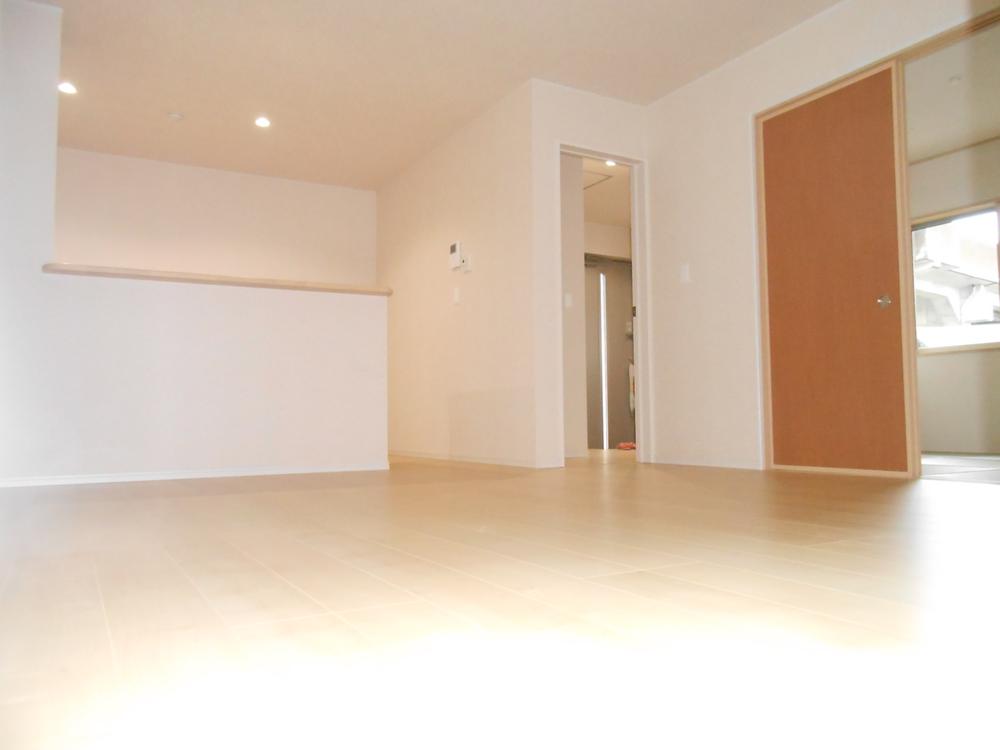 Living. Local (12 May 2013) Shooting