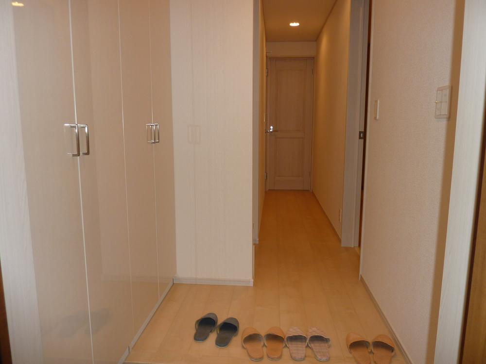 Entrance. Building 2