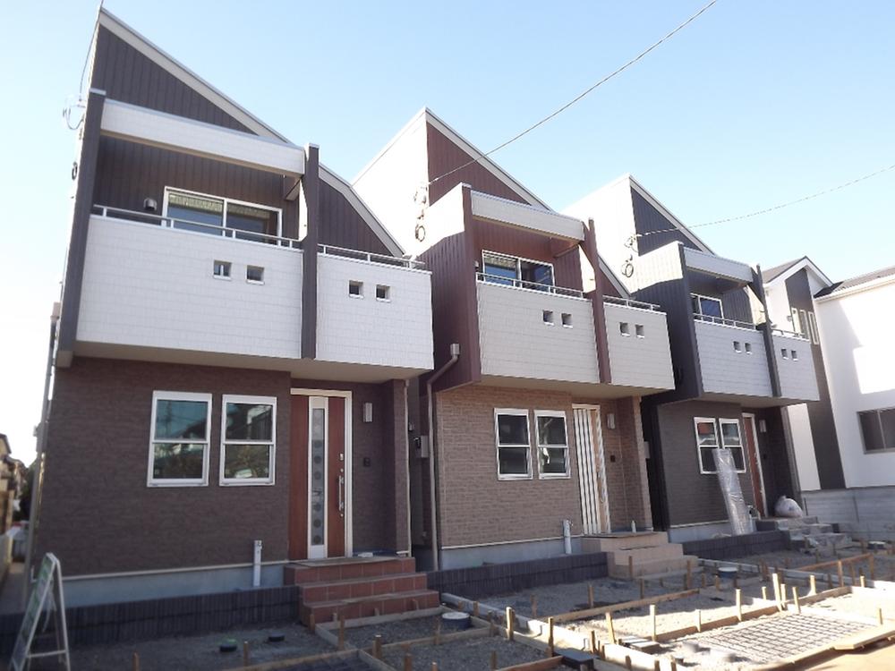 Local appearance photo. Local (12 May 2013) Shooting