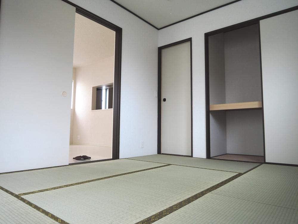 Non-living room. Local (12 May 2013) Shooting