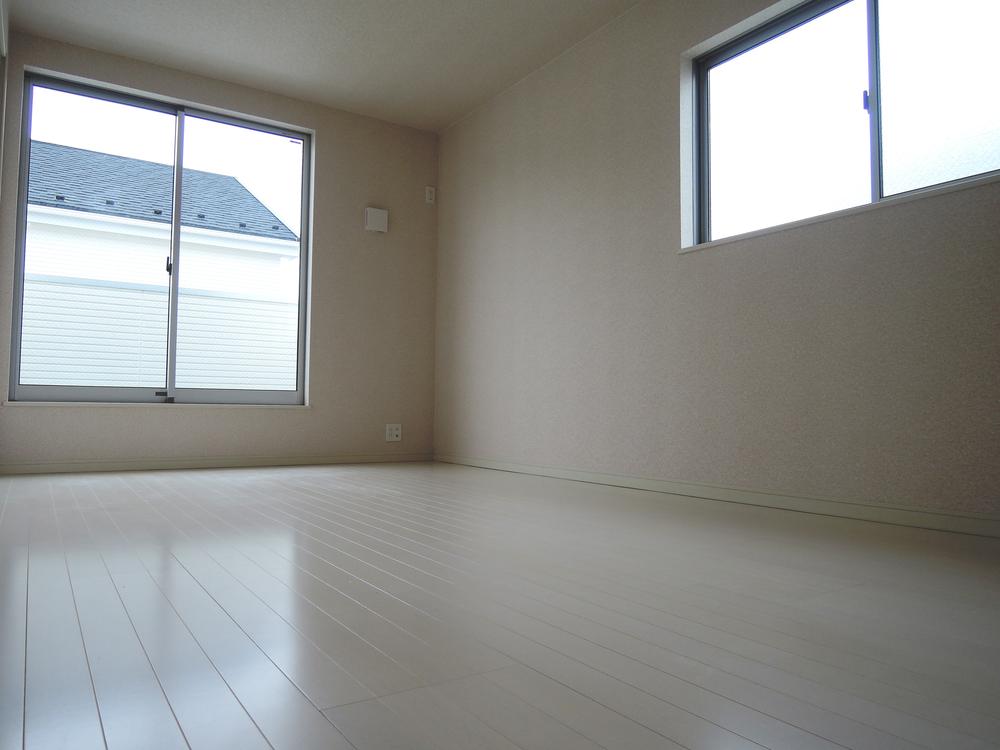 Non-living room. Local (12 May 2013) Shooting