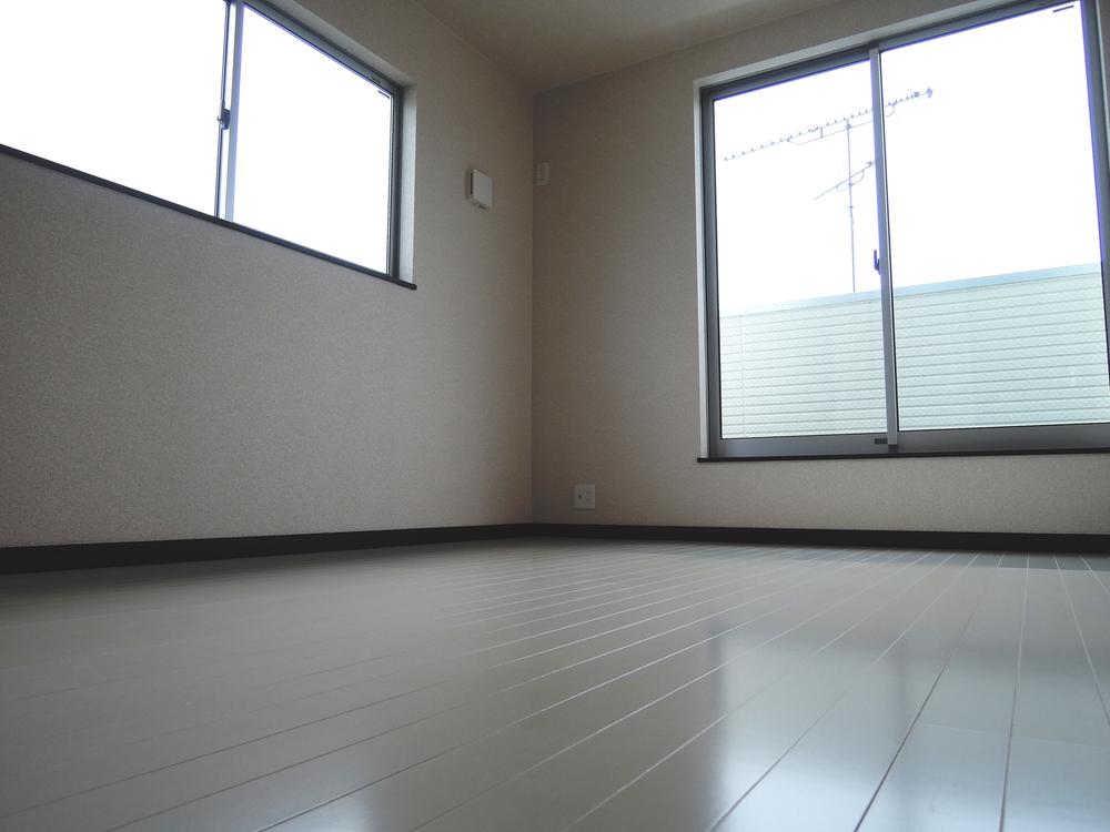 Non-living room. Local (12 May 2013) Shooting