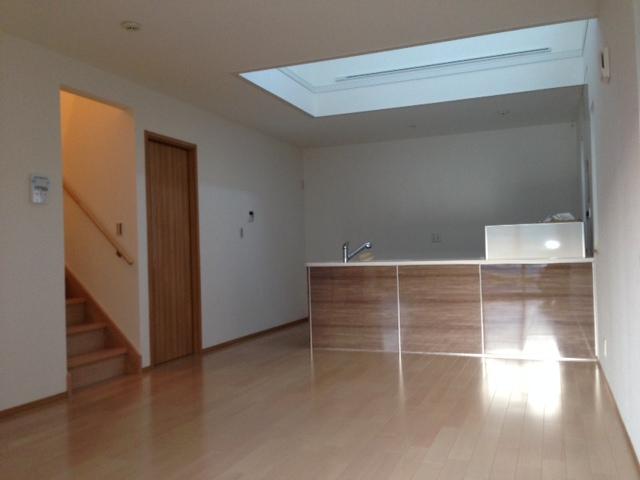 Living. Indoor (No.H)