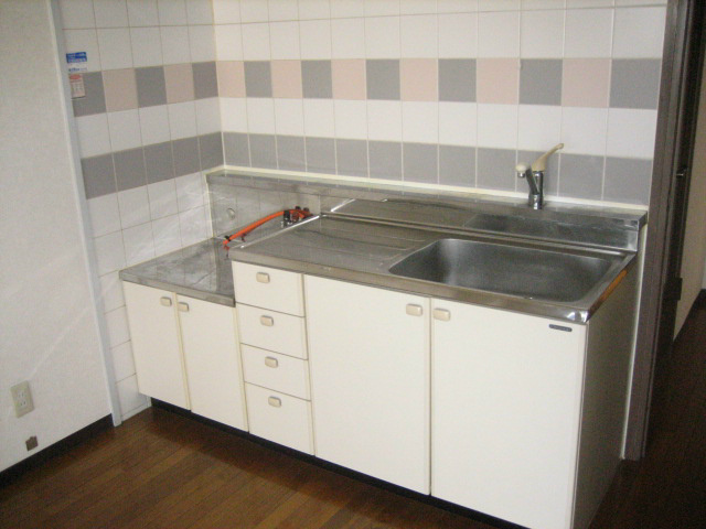Kitchen. Gas stove is available installed in the kitchen.
