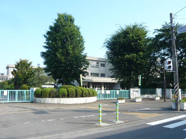 Primary school. 759m to Sagamihara Municipal Yasaka Elementary School