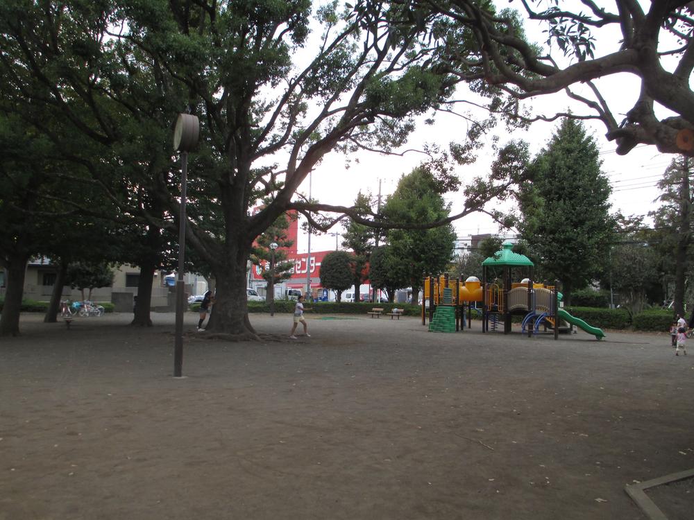 park. 10m to Yamami park