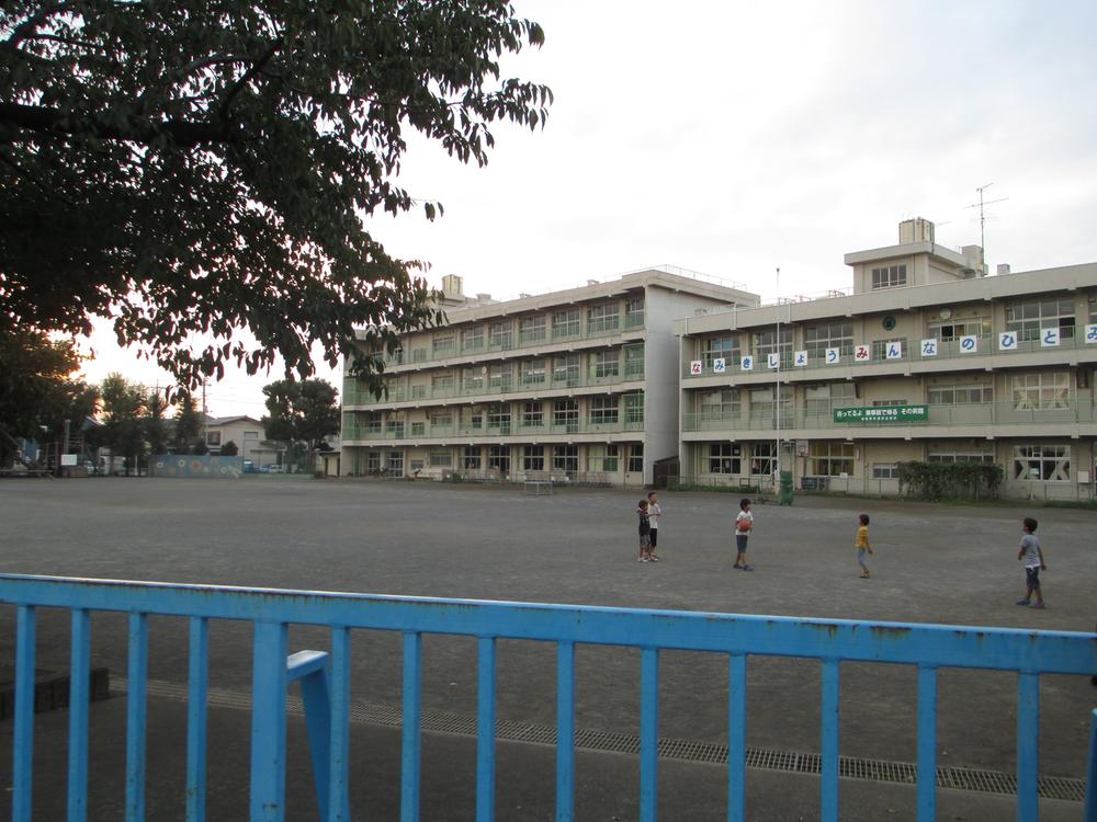 Primary school. 280m to Namiki Elementary School