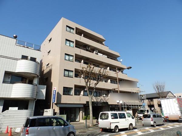 Local appearance photo. Local (11 May 2013) Shooting