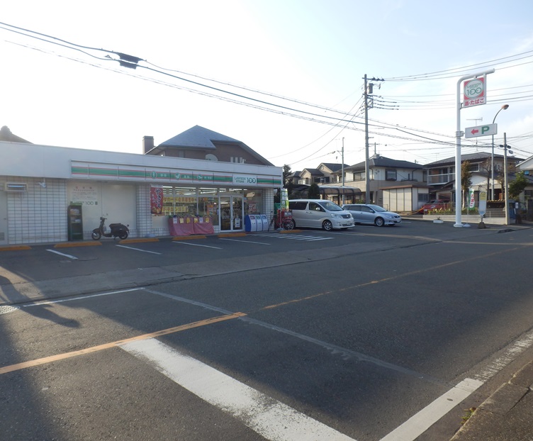 Convenience store. STORE100 Sagamihara upper groove-chome store up (convenience store) 293m