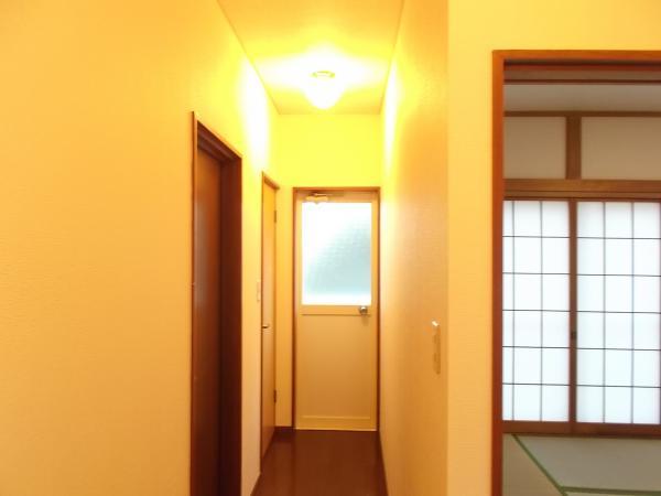 Other introspection. 2 Kairoka. You can enter and exit directly to the veranda without passing through the room.