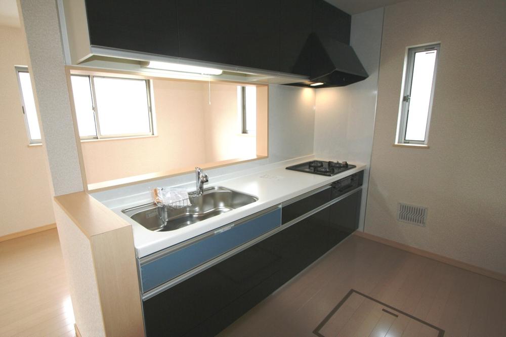 Kitchen. Local (12 May 2013) Shooting