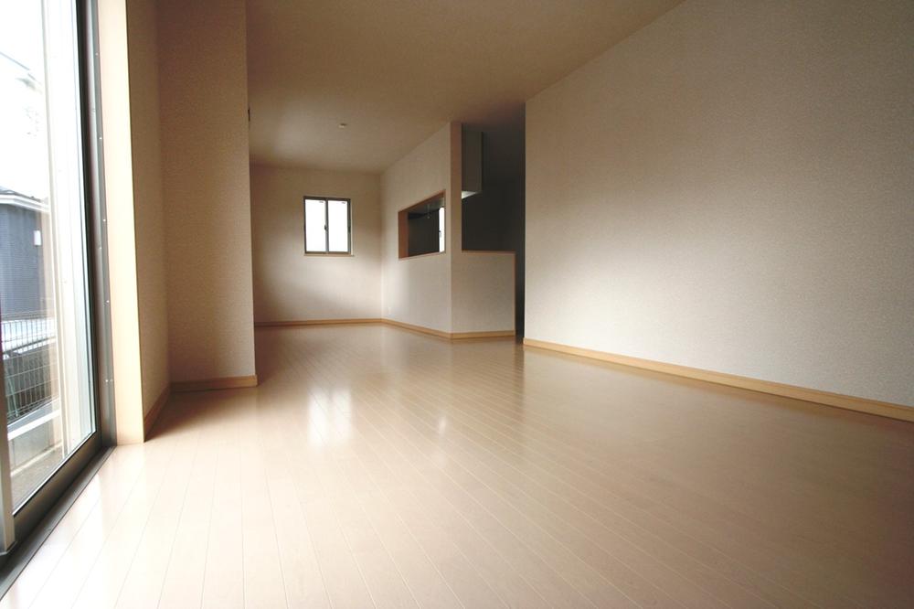 Living. Local (12 May 2013) Shooting