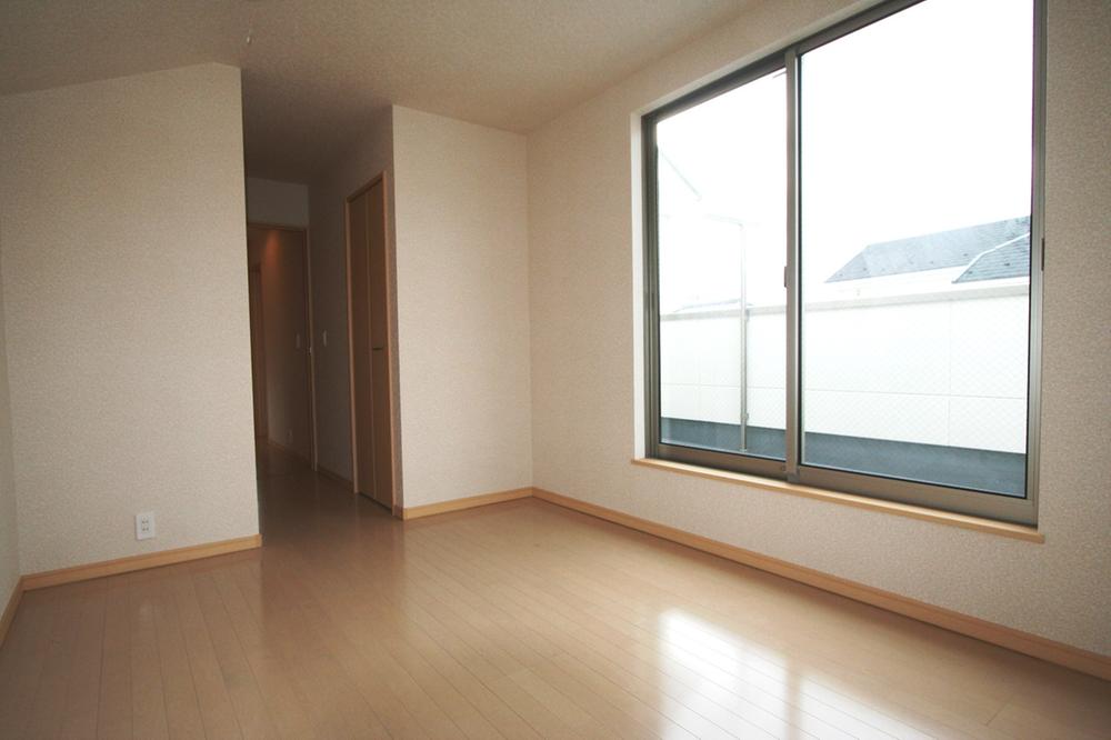 Non-living room. Local (12 May 2013) Shooting