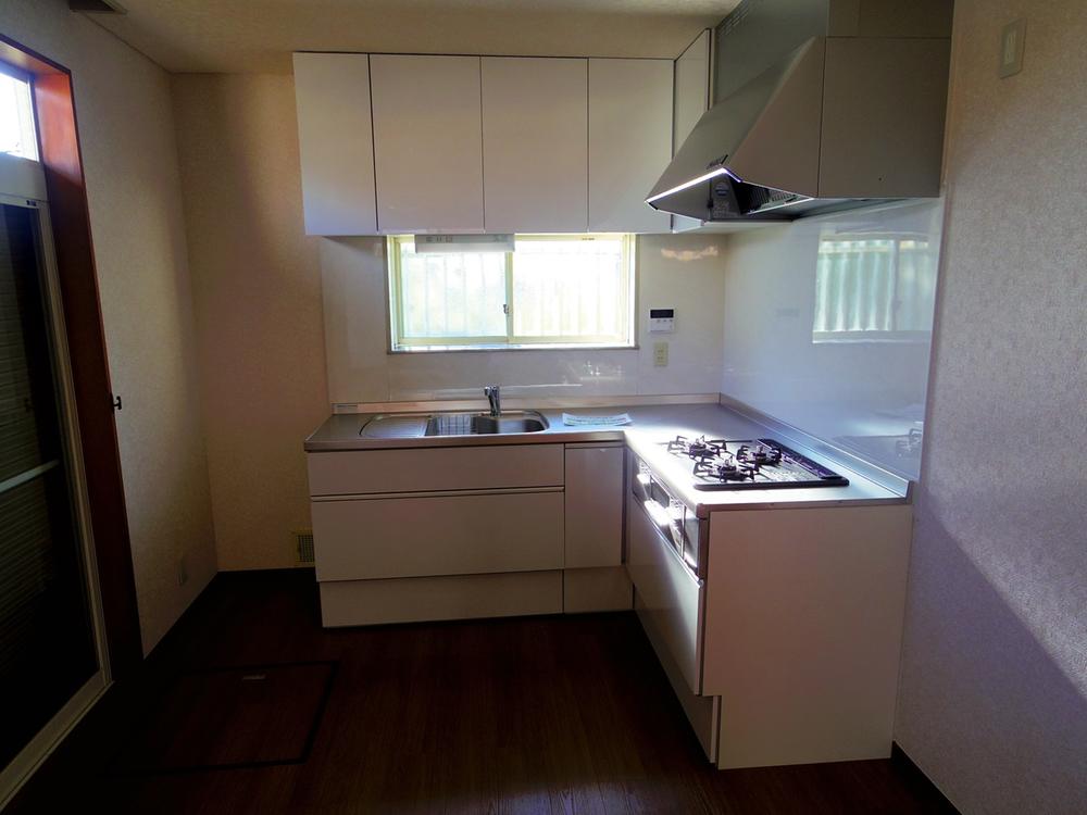 Kitchen. Indoor (10 May 2013) Shooting