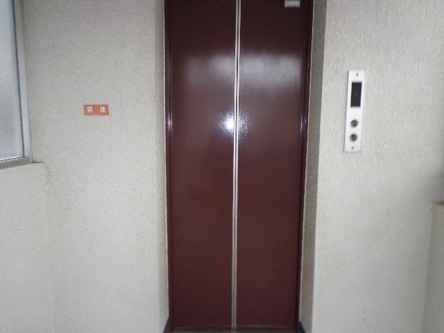 Other. Elevator is attached.