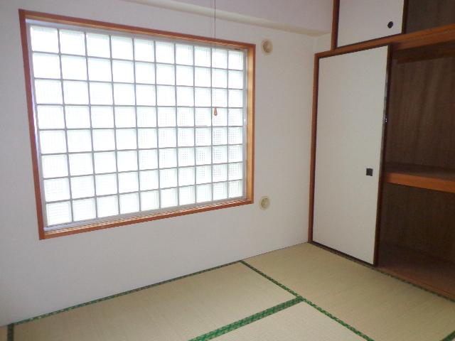 Non-living room. 6 Pledge of Japanese-style room