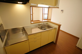 Kitchen. Two-neck is a gas stove can be installed.