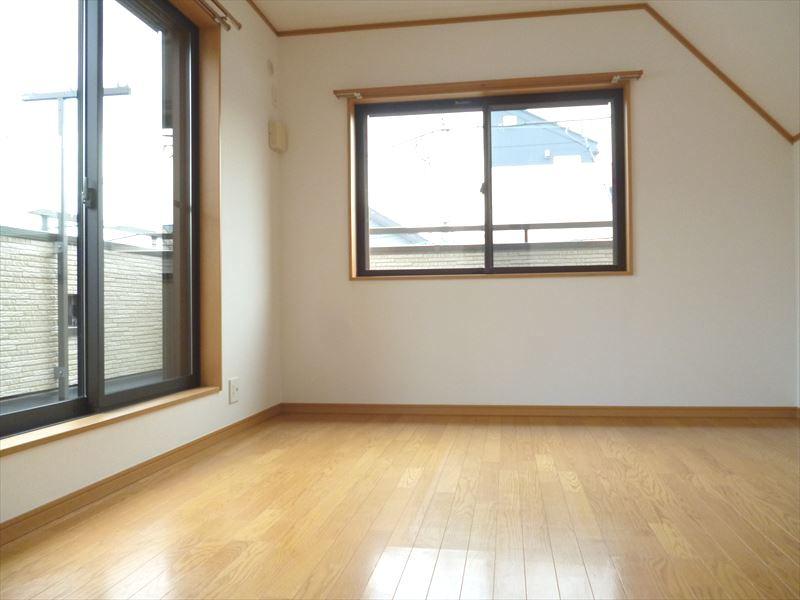 Non-living room. 2F room