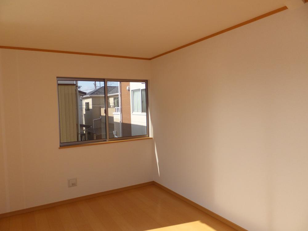 Non-living room. Indoor (10 May 2013) Shooting