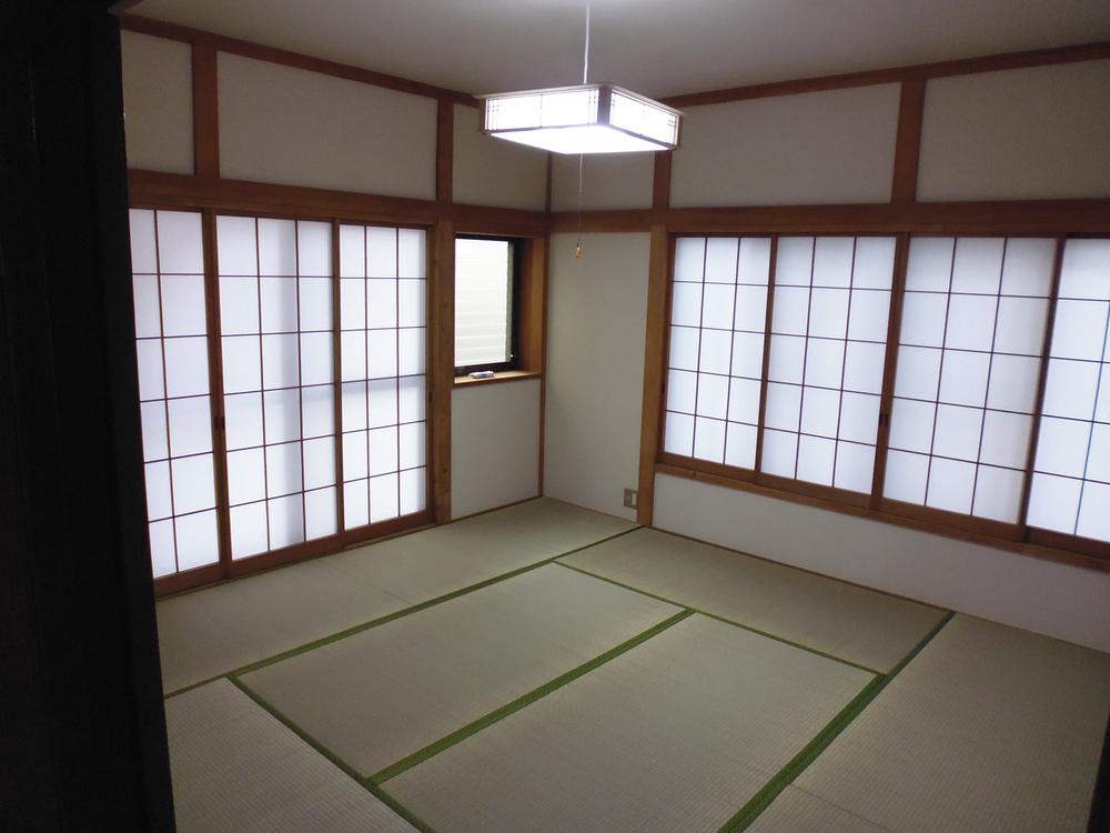 Other introspection. The first floor Japanese-style room with atmosphere.