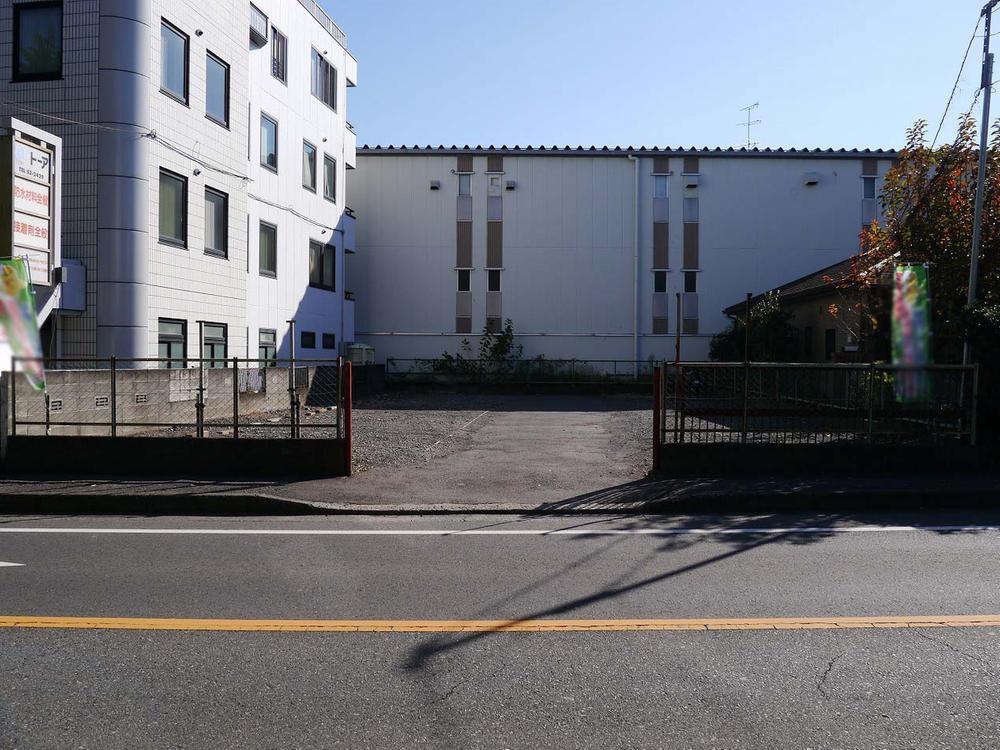 Local photos, including front road. Many living environment is also better commercial facilities around in a quiet residential area of ​​Sagamihara Station walking distance.