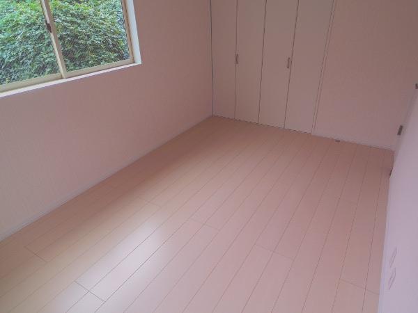 Non-living room. Indoor (10 May 2013) Shooting