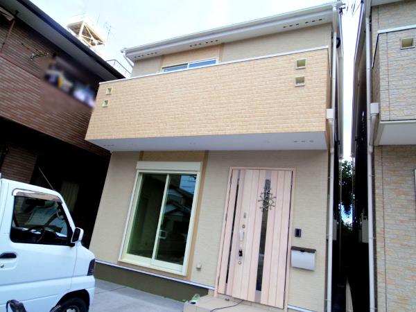 Local appearance photo. Local (10 May 2013) Shooting