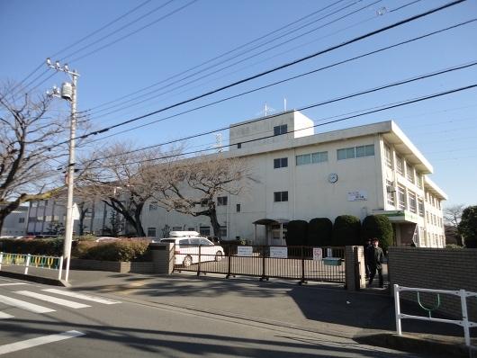 Junior high school. Midorigaoka 620m until junior high school