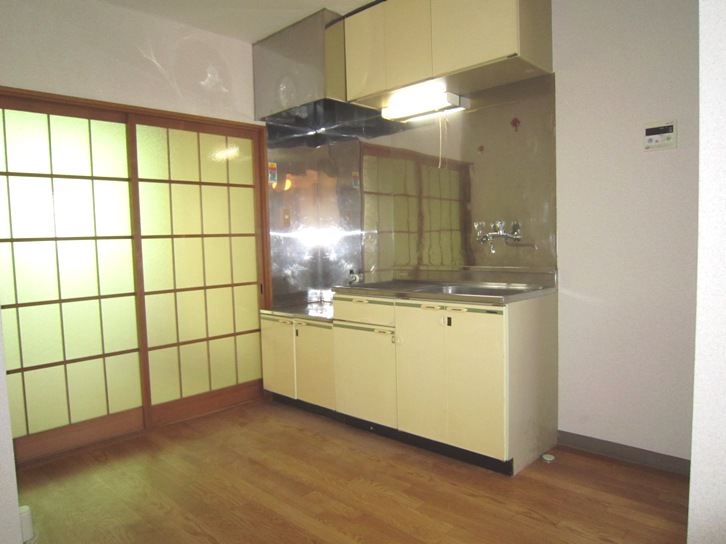 Living and room. K4.5 Pledge