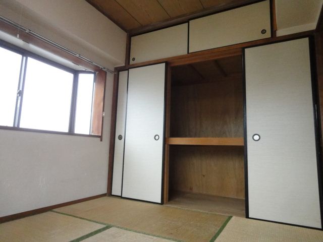 Living and room. ◇ relaxed intimate Japanese-style rooms ◇