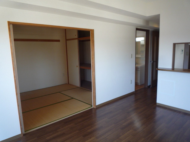 Living and room