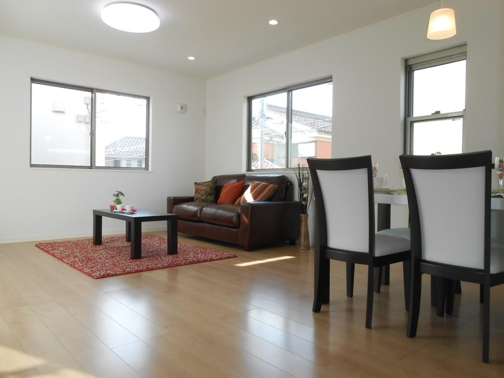 Living. Indoor (11 May 2013) Shooting Building 2