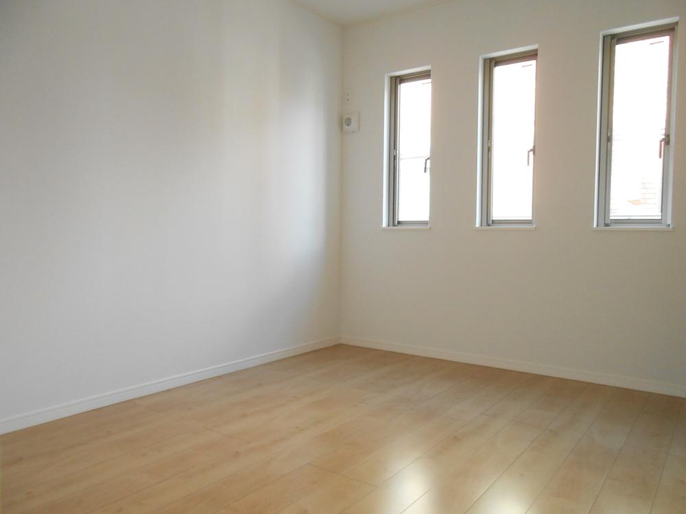 Non-living room. Indoor (11 May 2013) Shooting Building 2