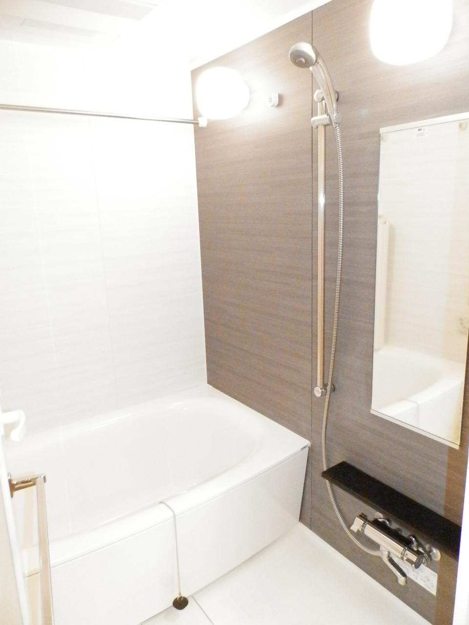 Bathroom. Drying ・ Cold blast ・ With heating