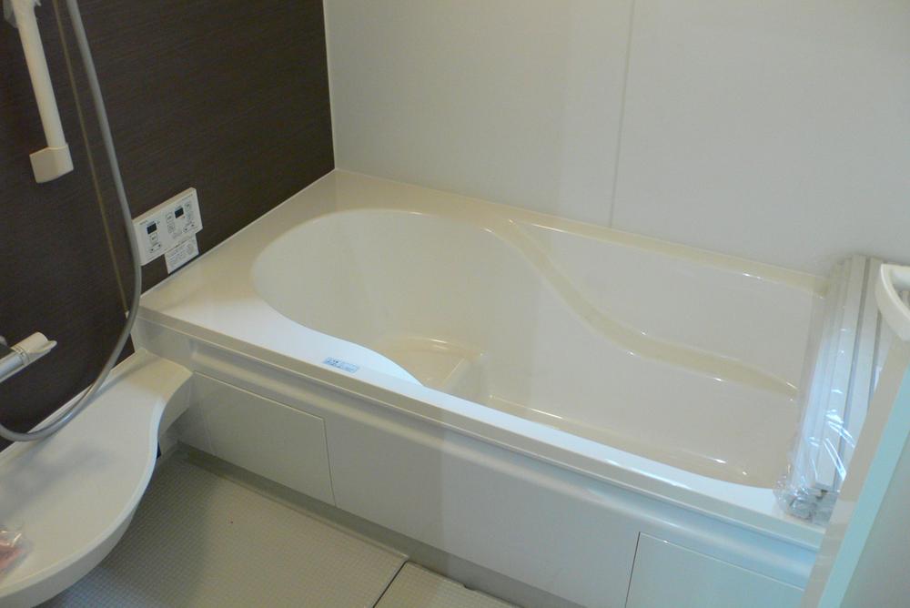 Bathroom. Indoor (10 May 2013) Shooting