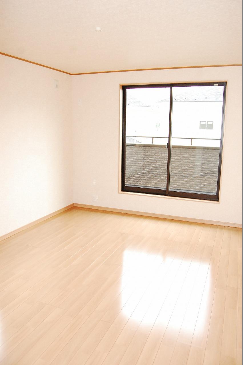 Non-living room. 1 Building Western style room