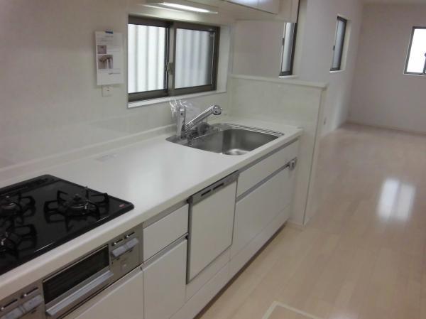 Same specifications photo (kitchen)