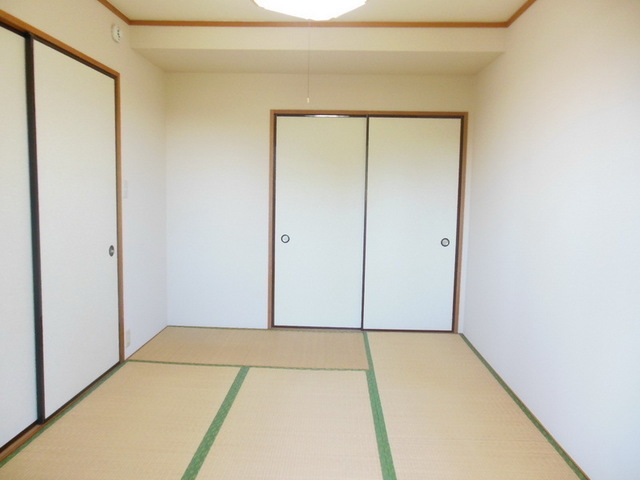 Other room space. 6 is a Pledge of Japanese-style room