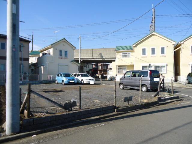 Local land photo. The surroundings are quiet residential area. Local (10 May 2013) Shooting