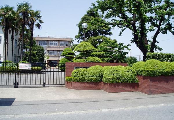 Junior high school. 1400m to Osawa junior high school