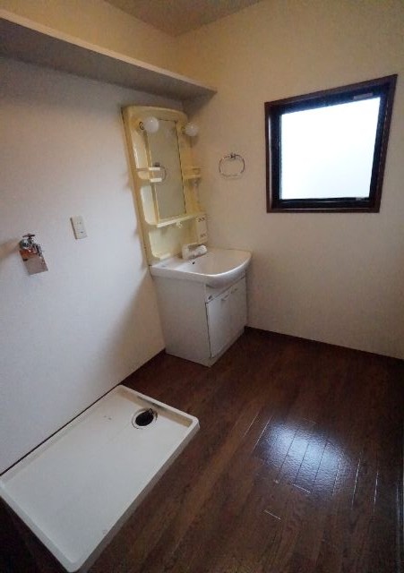 Washroom. With small window